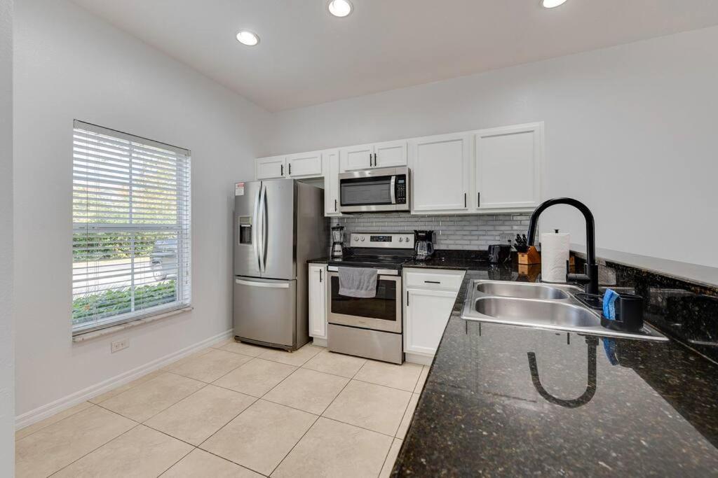 Welcome To Villa Azul, Your Home Away From Home! Kissimmee Exterior photo